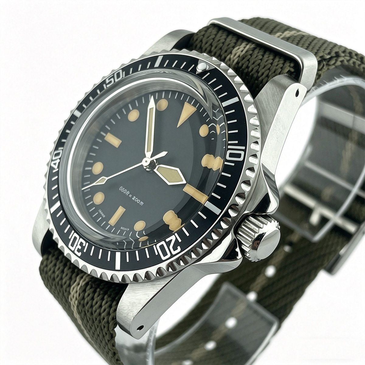 39.5mm Diver Retro Watch No Ca - огляд і ціна Tropic Strap Vintage